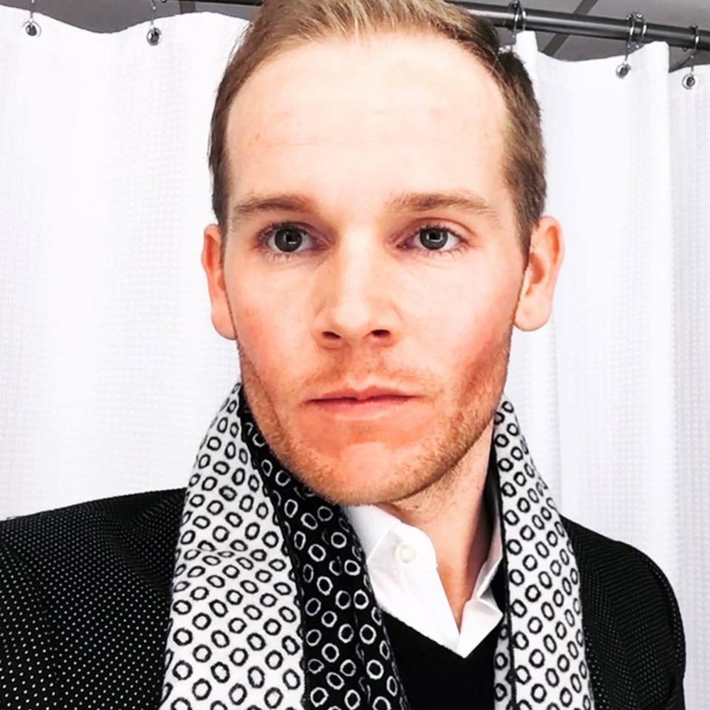 Meet your Posher, Evan